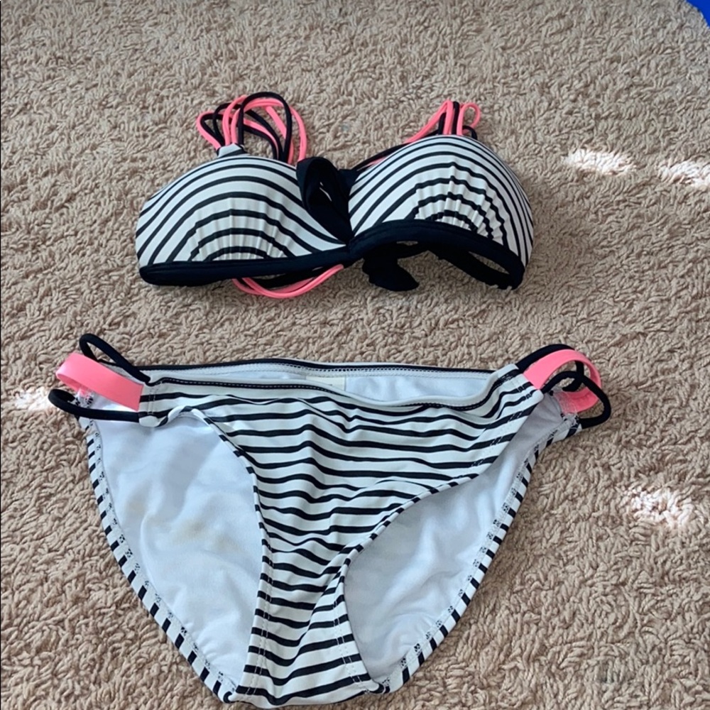 Bikini!